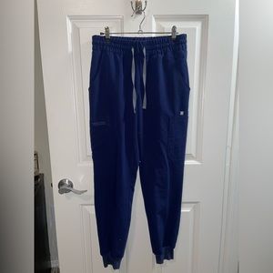 Figs Jogger scrub bottom